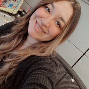 Meet your Posher, Alejandra